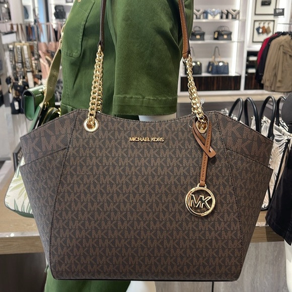 MICHAEL KORS 
Jet Set Large Signature Shoulder Tote Bag
Brown Signature 
NWT - Picture 2 of 16